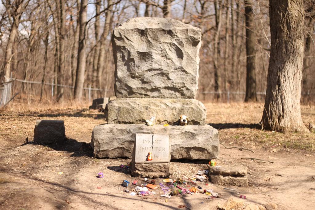 Bachelor's Grove Cemetery by keithyearman