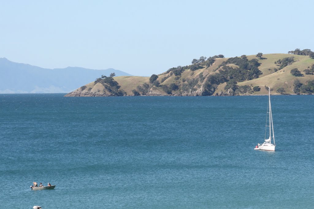 Onetangi Beach, Waiheke Is. by johnsames