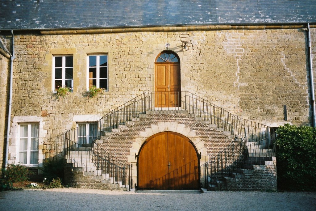 Cour Hôtel Beury - L'Echelle by ardenne