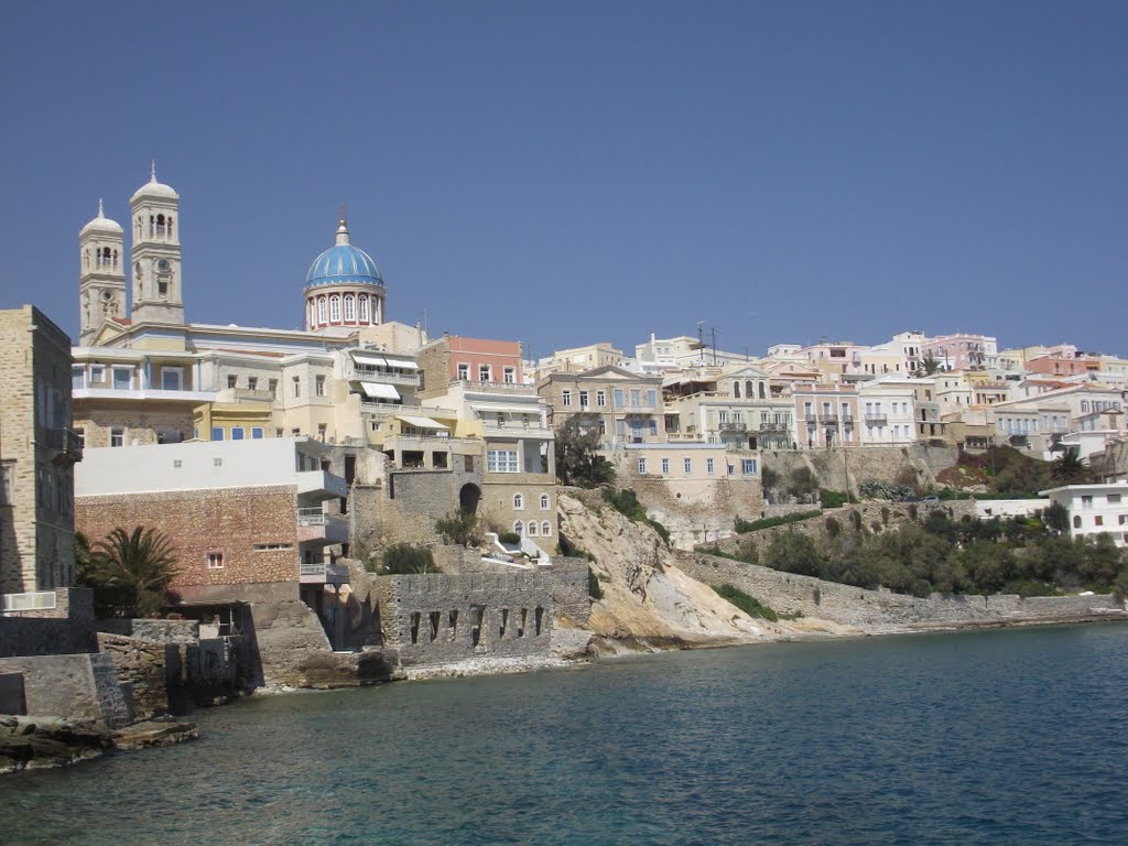 Syros by ioromio