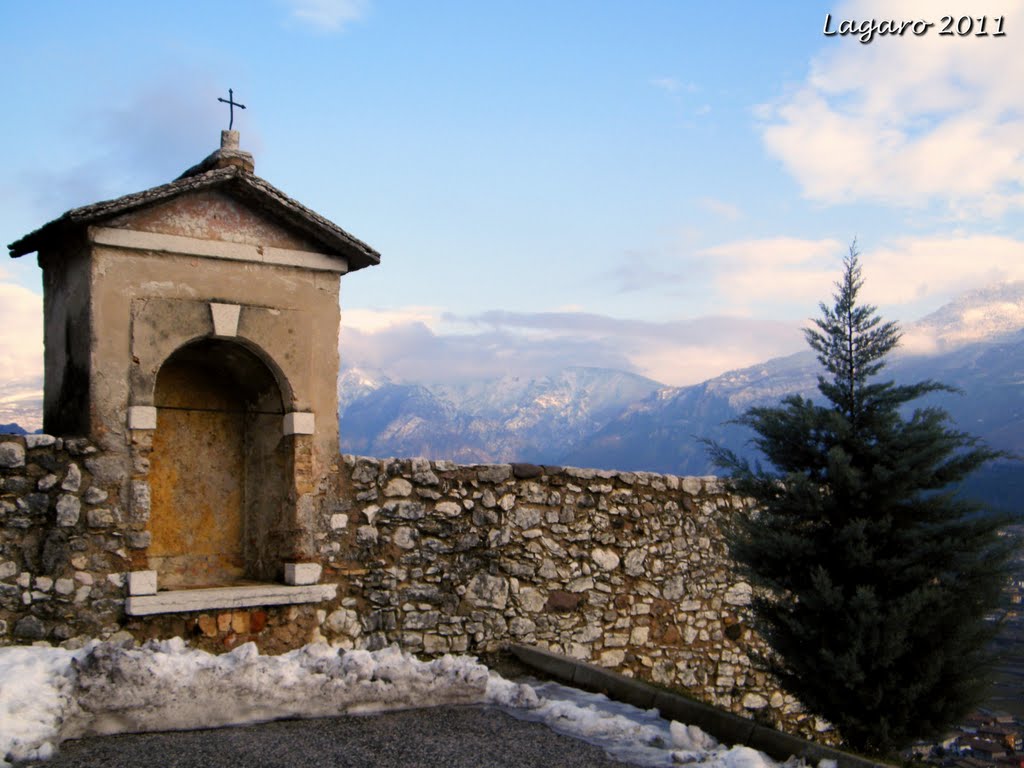 Capitello presso castel di Noarna by Lagaro