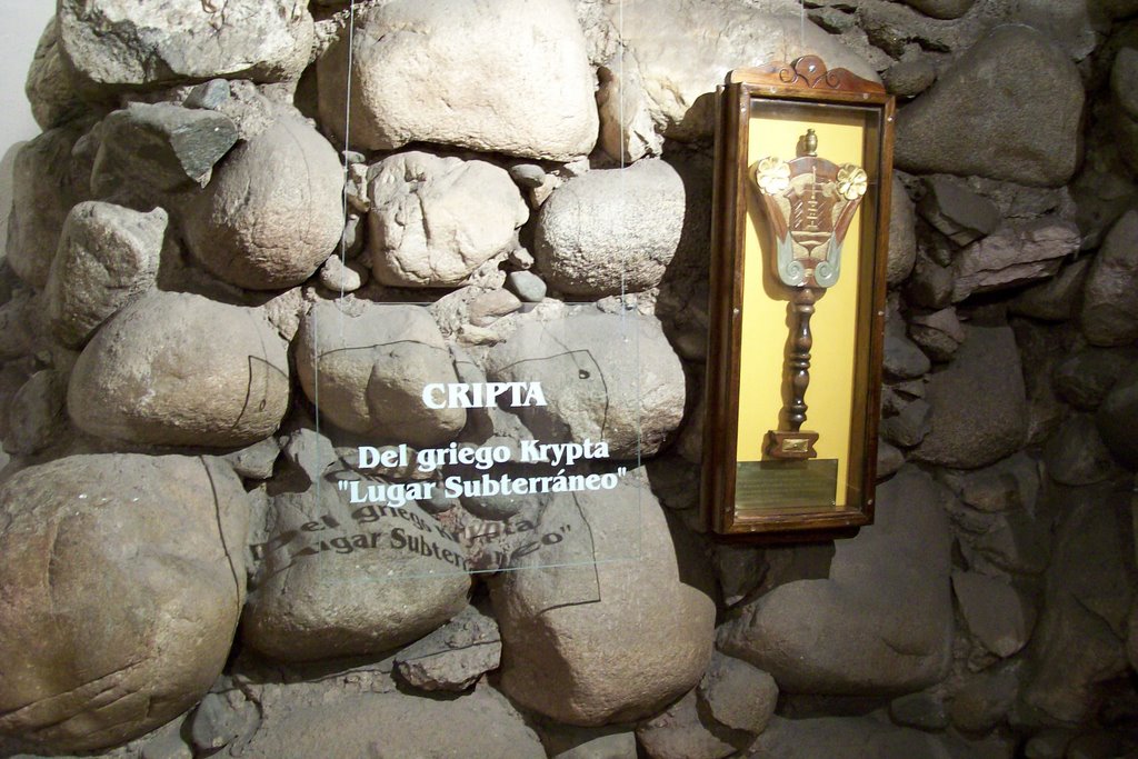 Cripta Jesuitica (muros) by Ricardo Ciotti