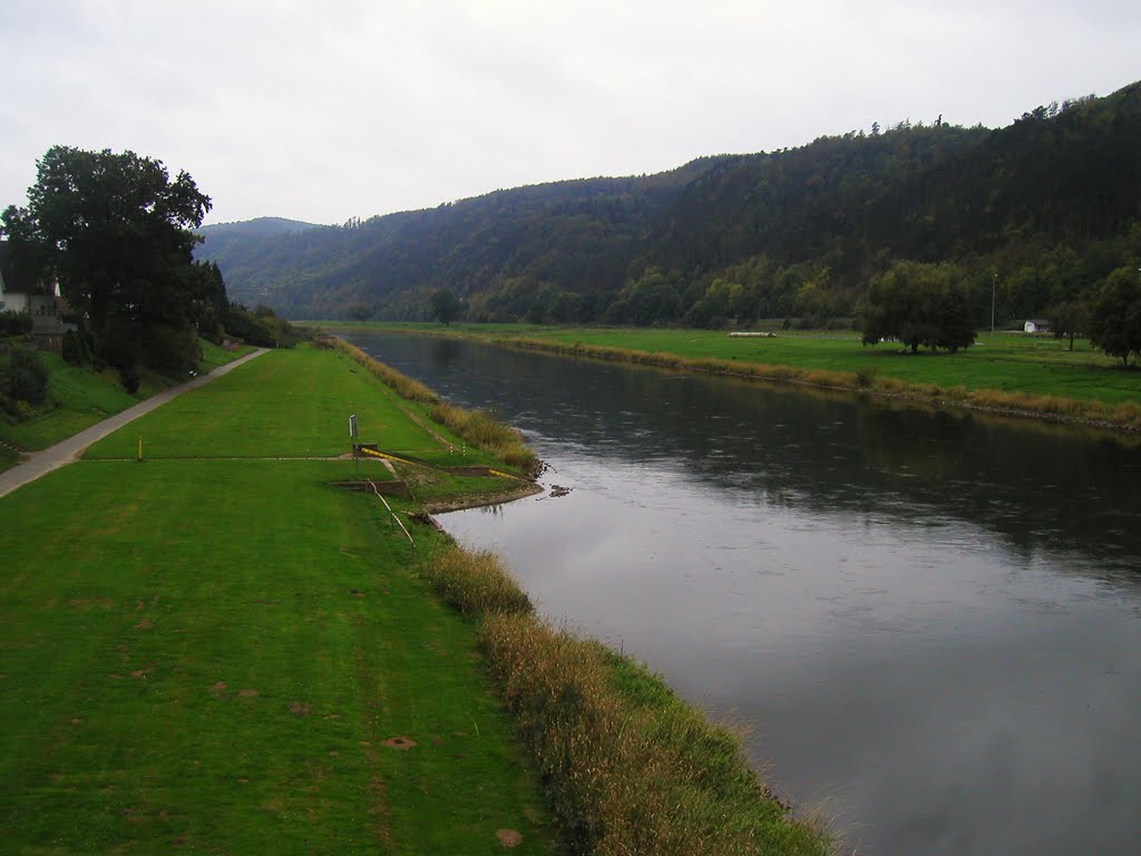 Weser bei Bodenwerder by Ernest-Rainer