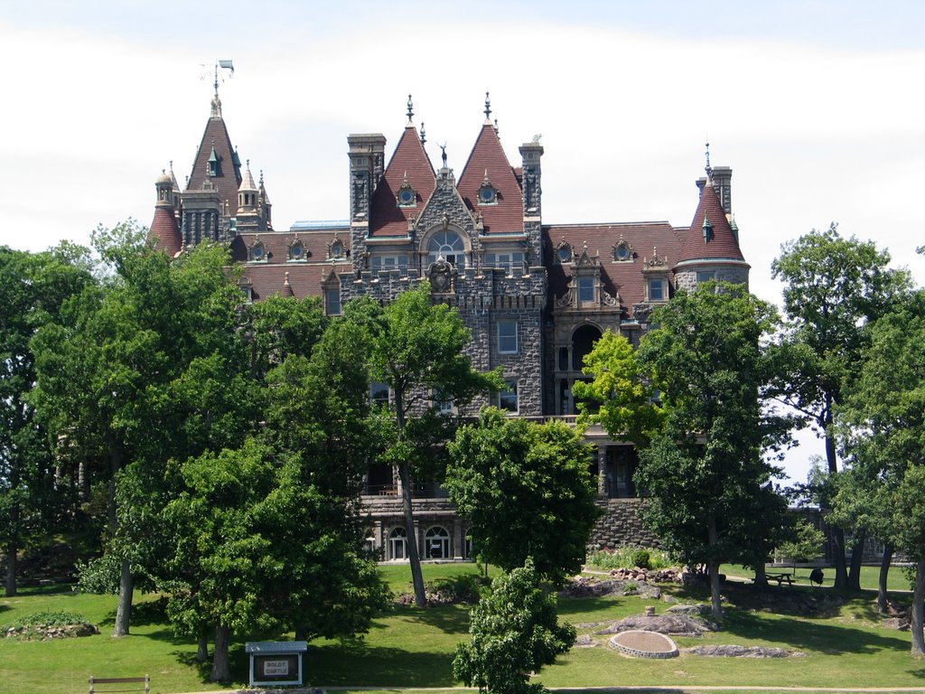 Boldt Castle on Heart Island in Thousand Islands, NY, U.S.A. by Guo, Wennan