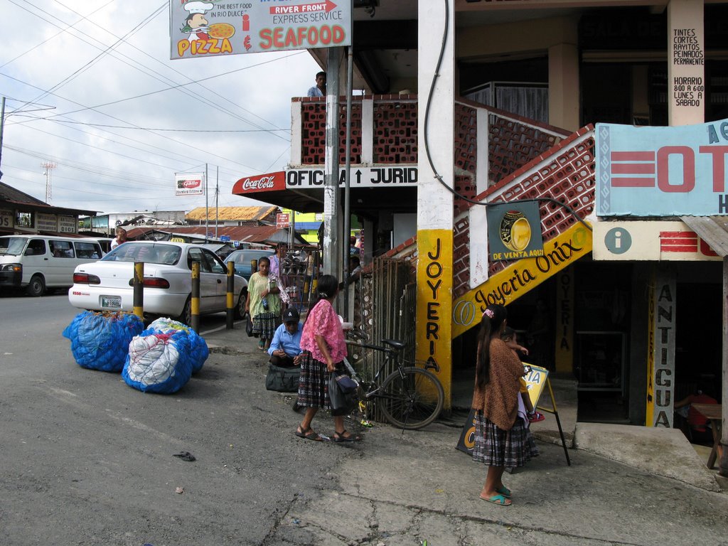 Rio Dulce Street by stephanie parker