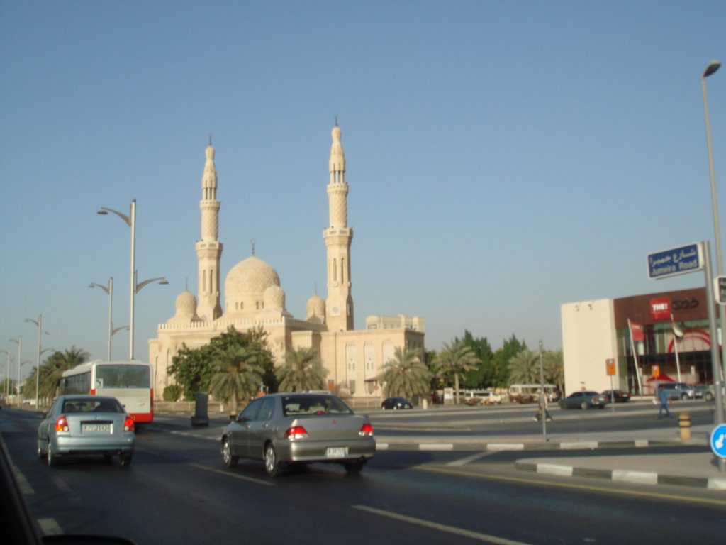 Jumeirah mosque by adnanfarooq