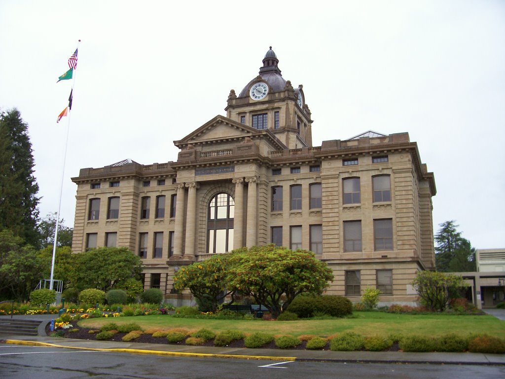 Grays Harbor county courthouse by Carey Clanton