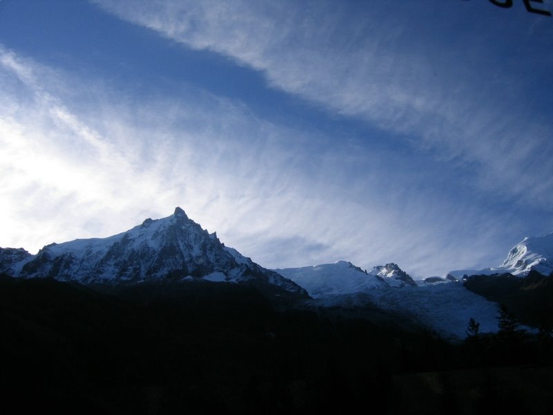 Foto de dentro do ônibus chegando a Chamonix / ezamprogno by Emerson R. Zamprogno