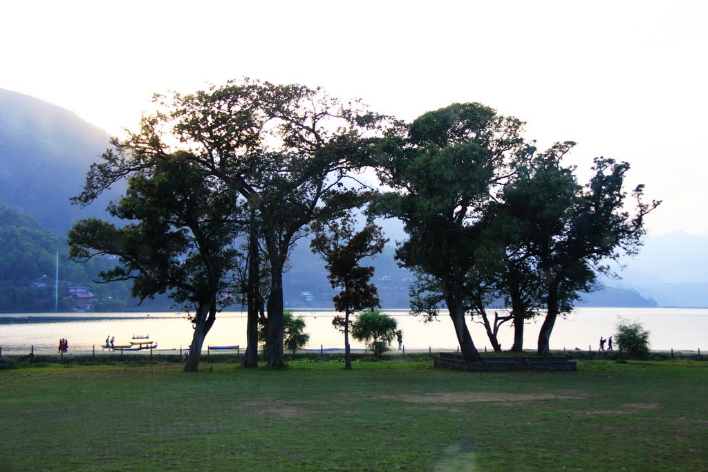 Phewa Lake(費娃湖)--湖光山色-1 by Ray Fu