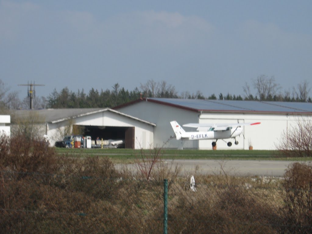 Landende Maschine by Christoph Rohde