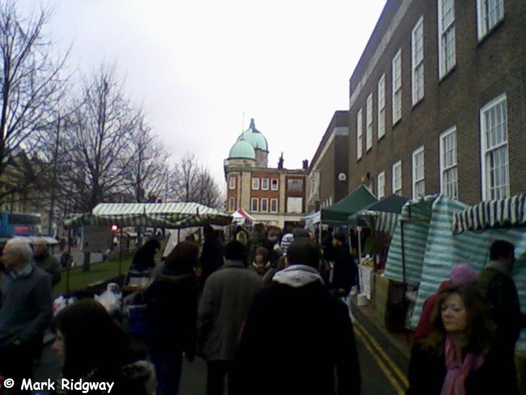 Farmers' Market, Civic Way by Mark Ridgway