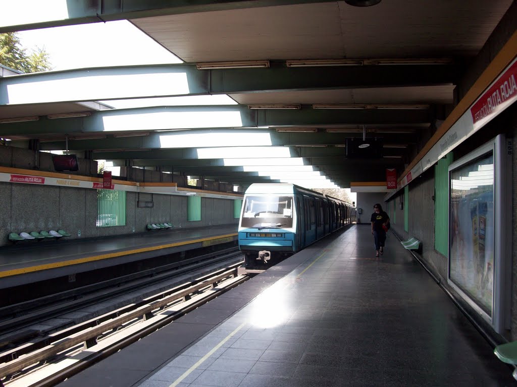 Estación Parque O´Higgins. Santiago de Chile (estación ruta roja) by Ignacio Paredes