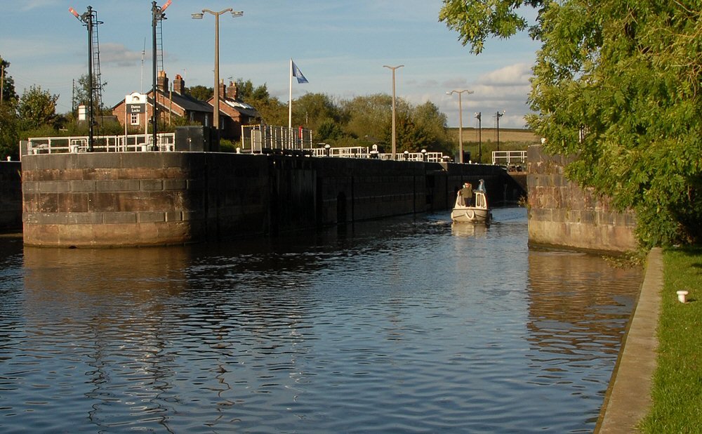 Dutton Locks by David Humphreys