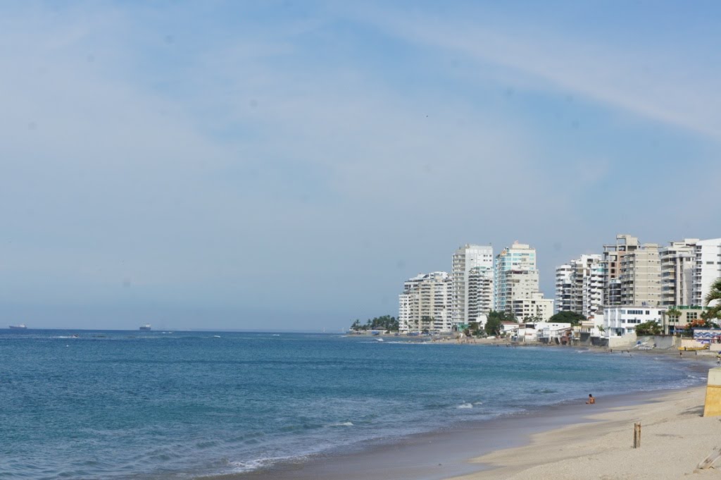 Salinas, Ecuador © By α-ßλè-λ by α-ßλè-λ