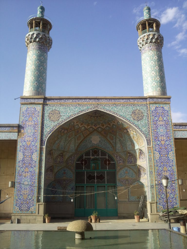 Mosque In Hamadan (مسجد جامع همدان) by Bahar e