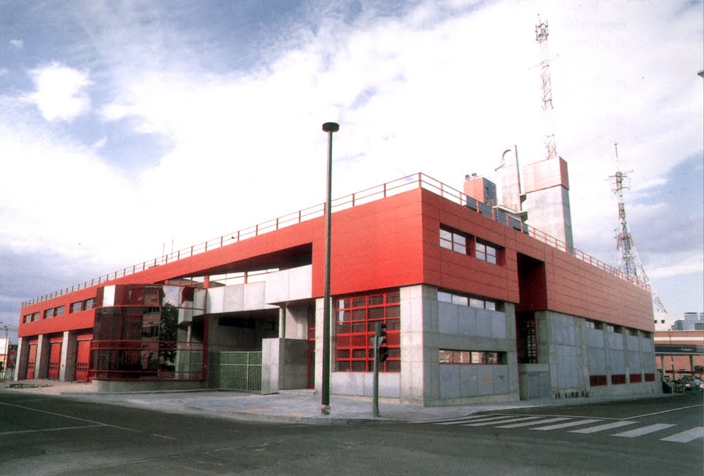 Parque de Bomberos de Hortaleza by TORROJA INGENIERÍA