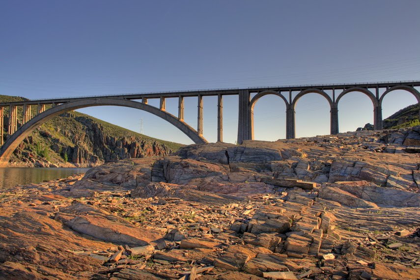 Viaducto de Martín Gil - Eduardo Torroja by TORROJA INGENIERÍA