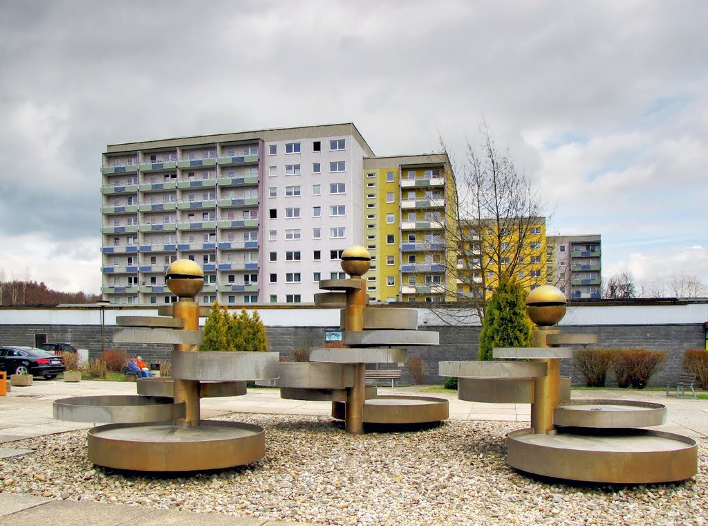 Klinikum Chemnitz - Springbrunnen by Rudolf Henkel