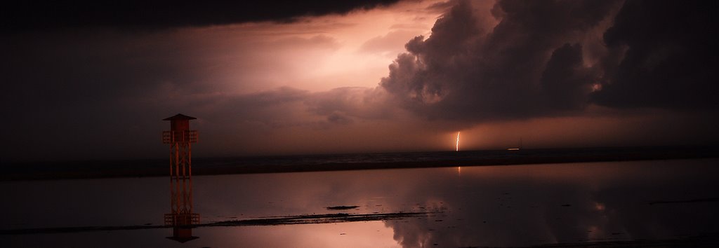 Tarifa, Cádiz, Spain by jeronikon