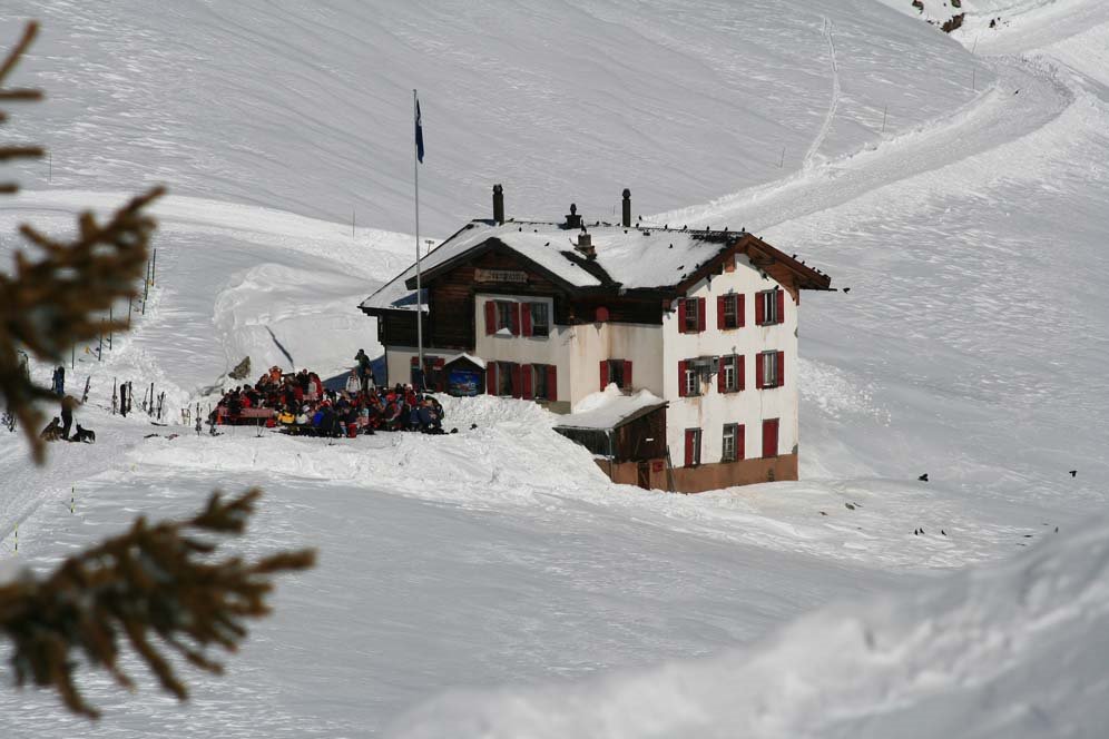 Furri Hütte by Andreas Furrer