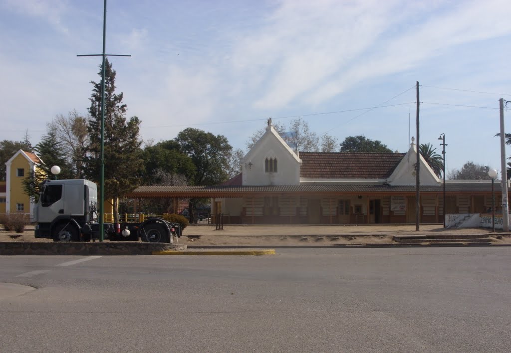 Estación de trenes de Jesús María (Jul/09) - RRZ by rodolfo zega