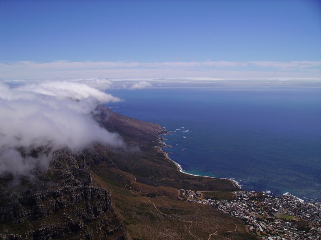 Blick vom Tafelberg by Gudrun Hanefeld