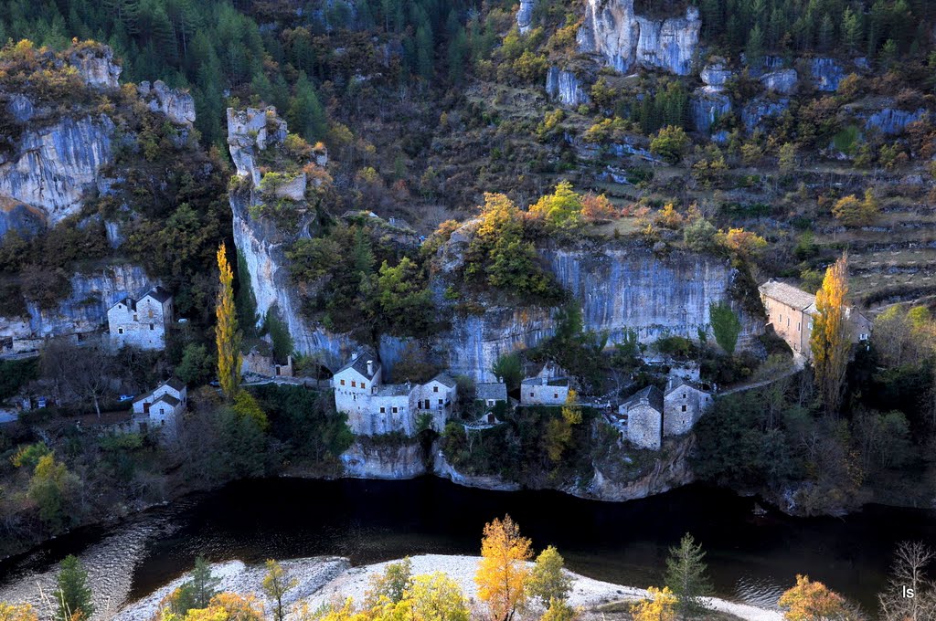 Castelbouc by lou gré