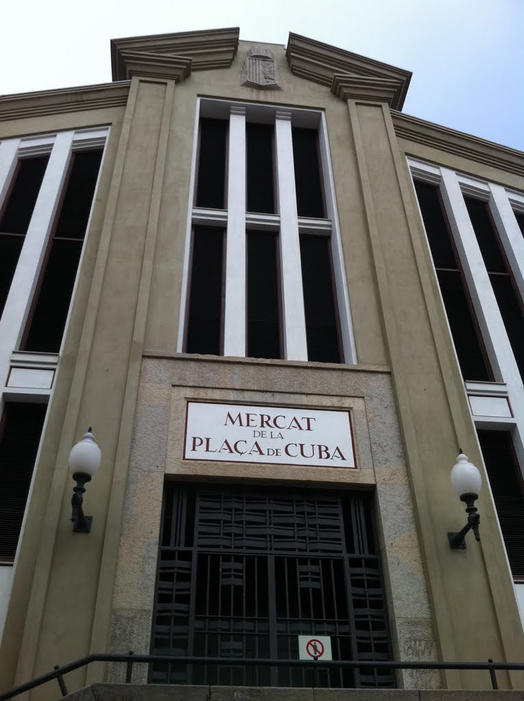 Façana del mercat de la plaça de Cuba by Titoadell