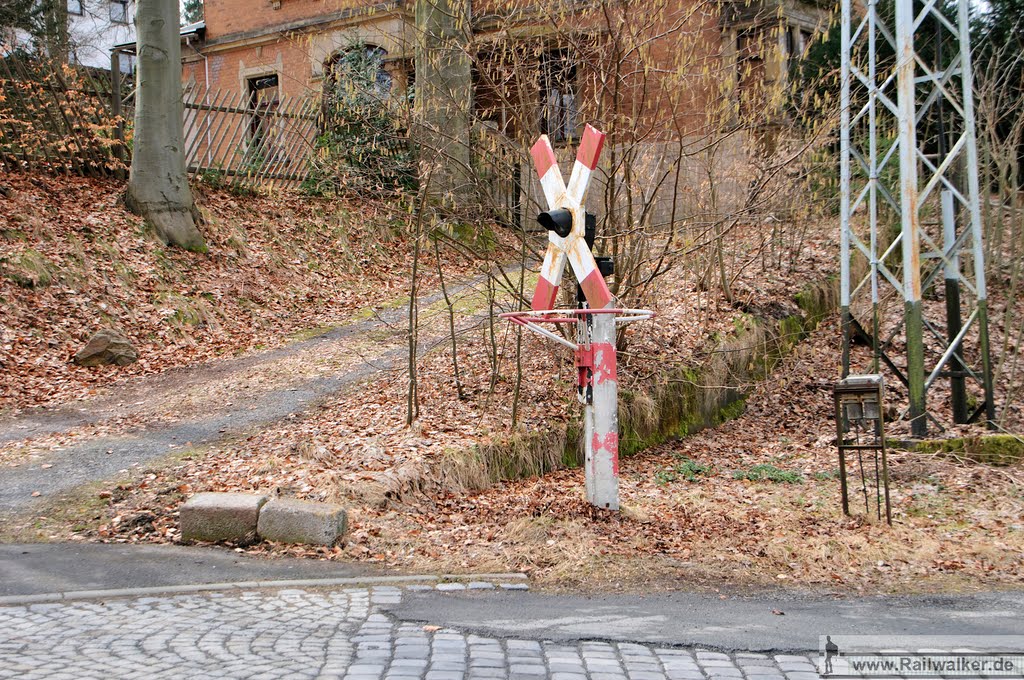 Lichtzeichenanlage des Bahnübergangs by Railwalker