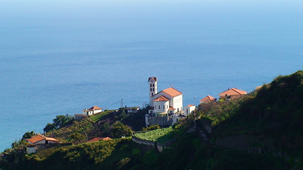 Blick von der Levada do Norte, zum Atlantik. by gansterer