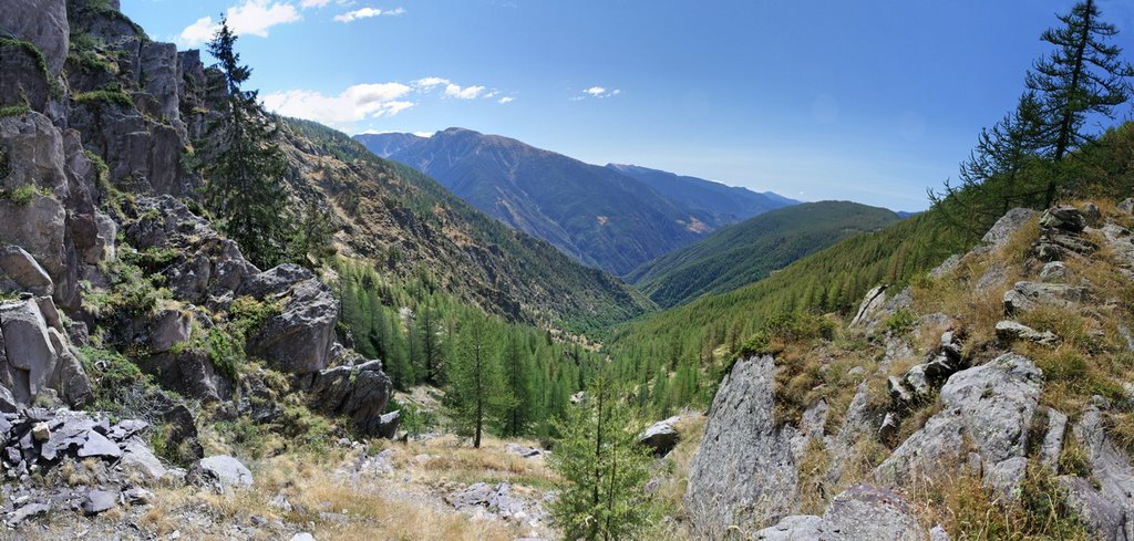 Sur le GR5 entre Roure et Le refuge de Longon by foufou06