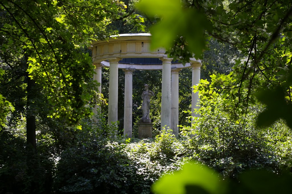 Abtnaundorfer Park - Gartentempel by reggaeboy