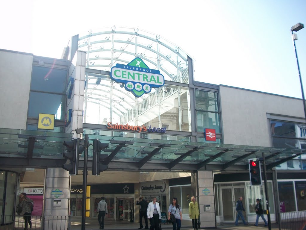 Liverpool Central Station by ® Osama Mohamed Rotterdam