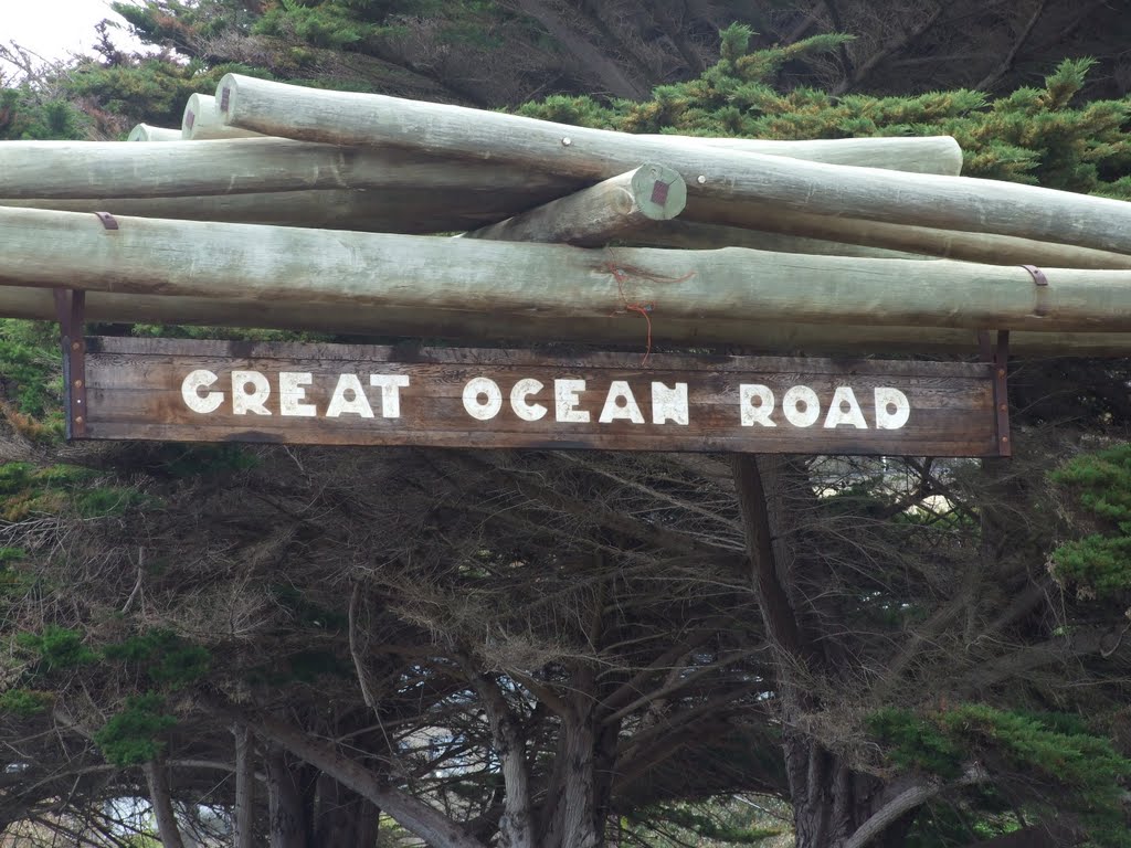 Great Ocean Road by hculshaw