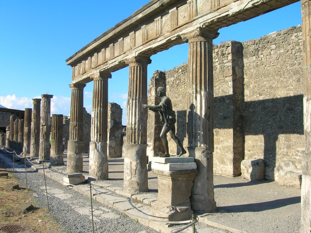 Tempio di Nettuno verso Foro by oldhamwa