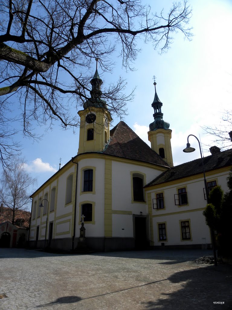 OPOČNO - Mariánský kostel na Trčkově náměstí / St. Mary's Church on the square Trčkovo by votoja - CZ