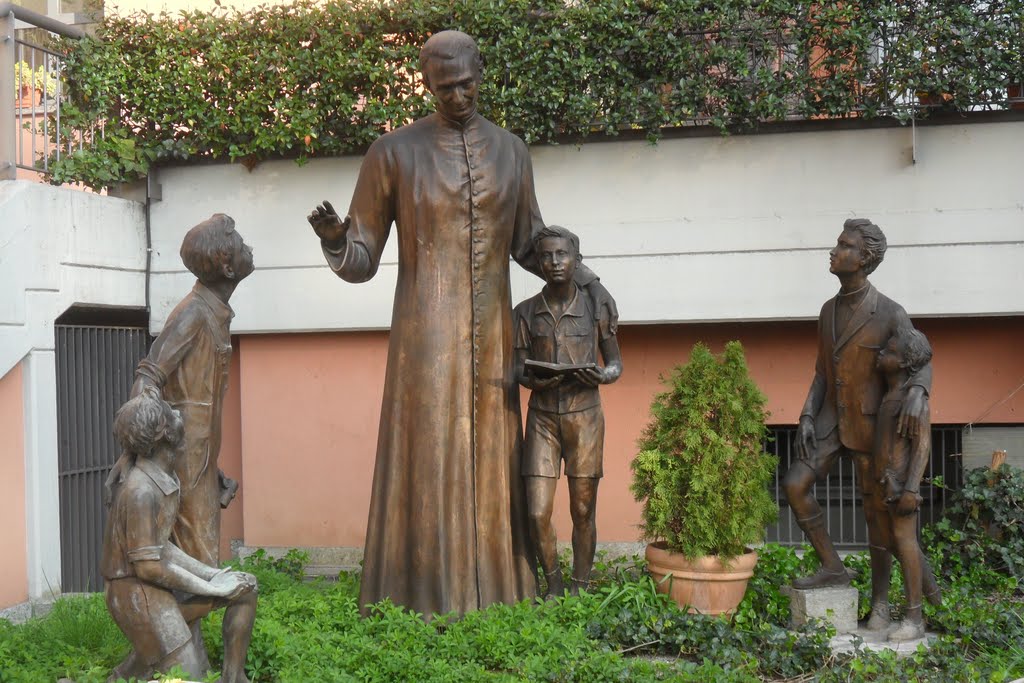 Statua di San Leonardo Murialdo by Claudio Bertolesi