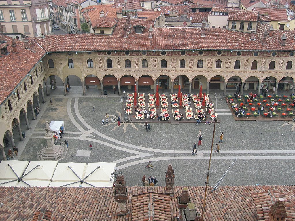 Piazza Ducale di Vigevano by Paolo Motta