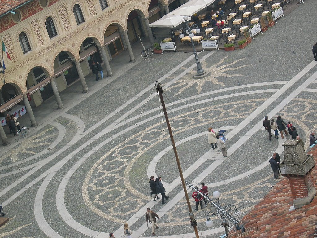 Piazza Ducale di Vigevano by Paolo Motta