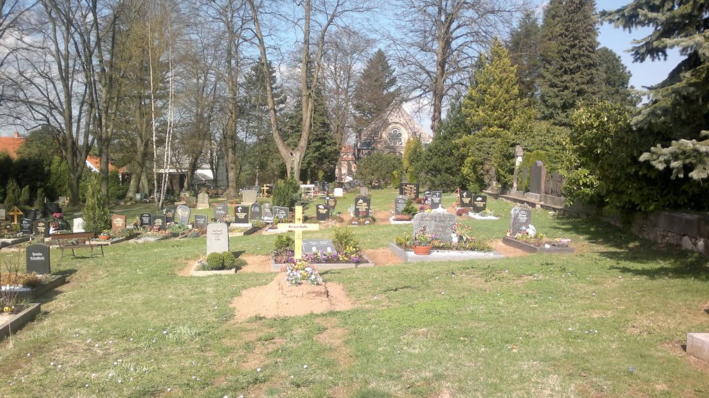 Friedhof Neustadt/Sa by YTR1213