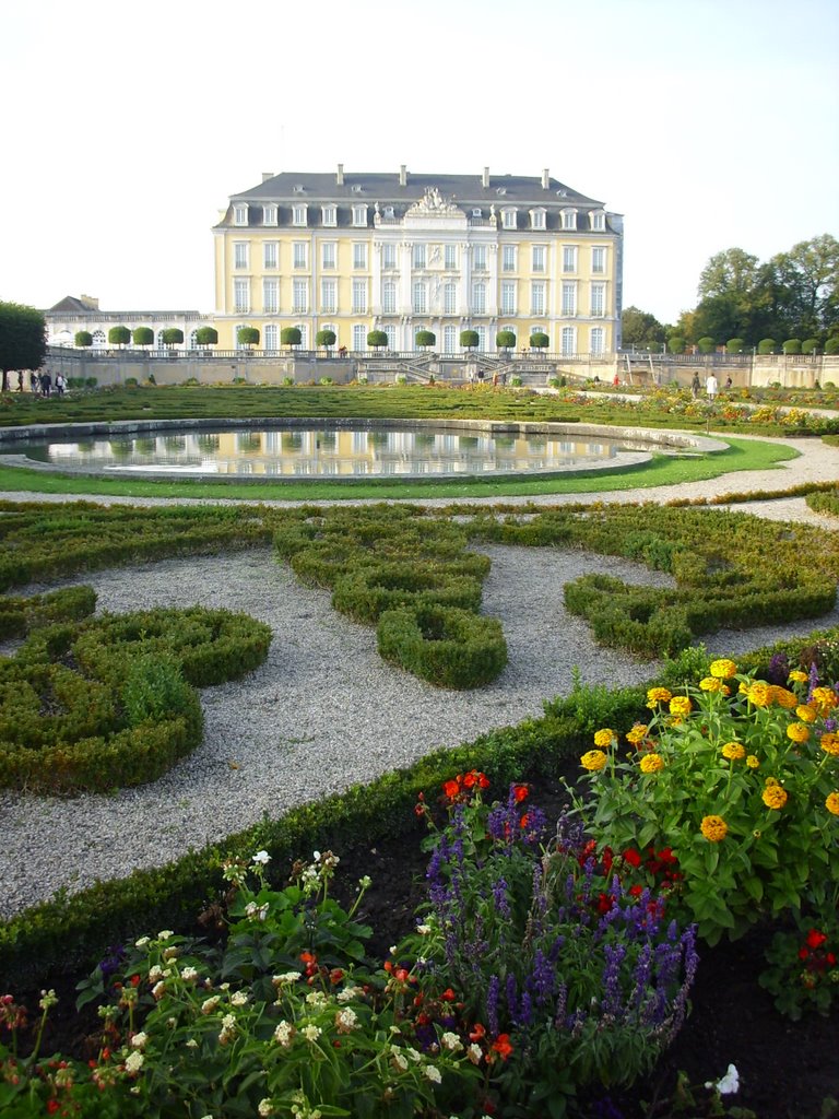 Schloss Augustusburg by Helmgens