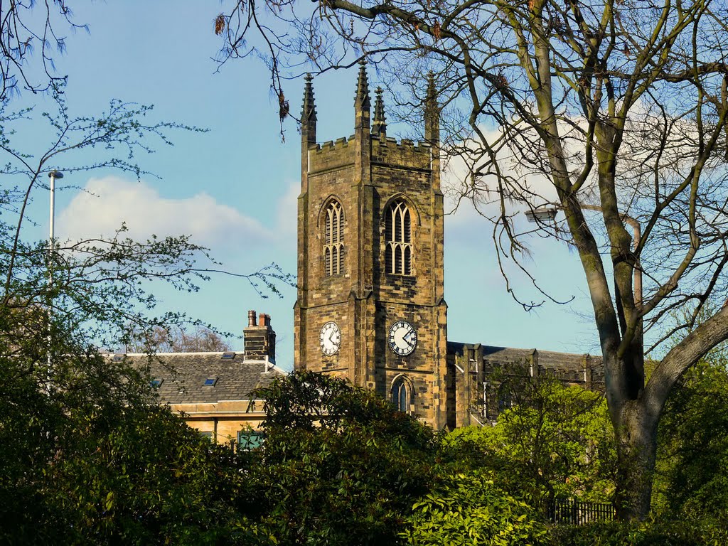 Huddersfield, Greenhead Park by Waldemar Nowogórski