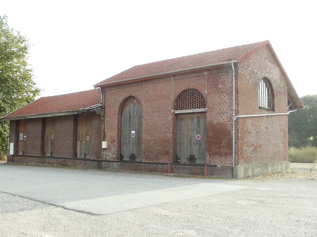 Halle type Nord Gare d'Aumale by hbtrain