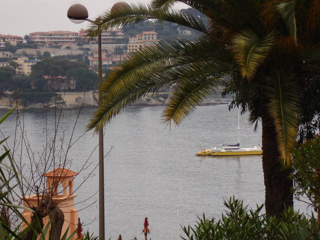 Vista Villefranche sur Mer by José Manuel Pinto