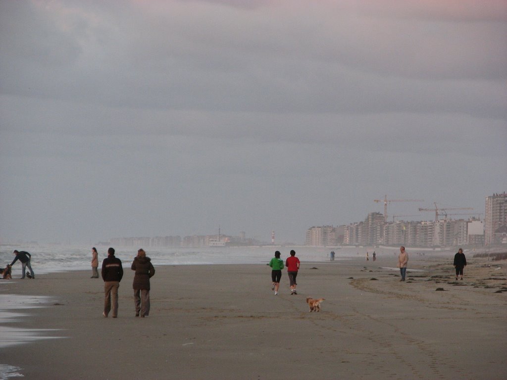 Sunset @ Oostduinkerke Bad by gertlucas