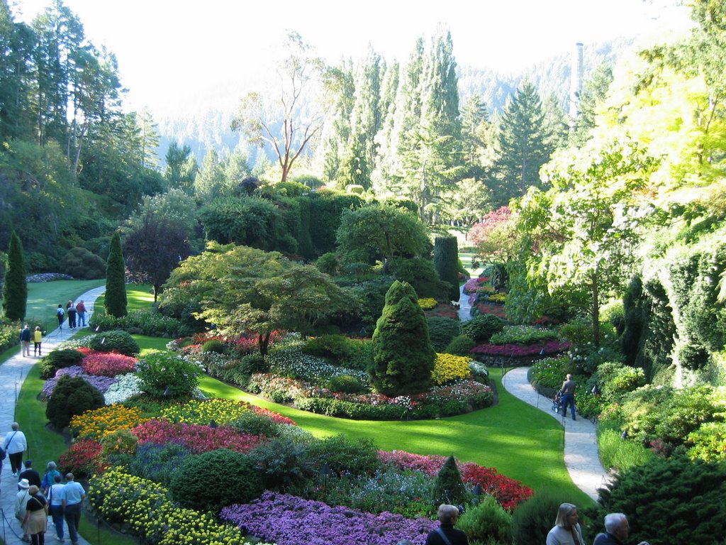 Butchart Gardens 3 by Alan Carter