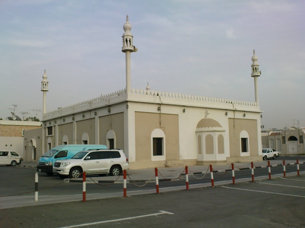 Rasheed Road Masjid- Hor Al Anz, Dubai by sahib nagore