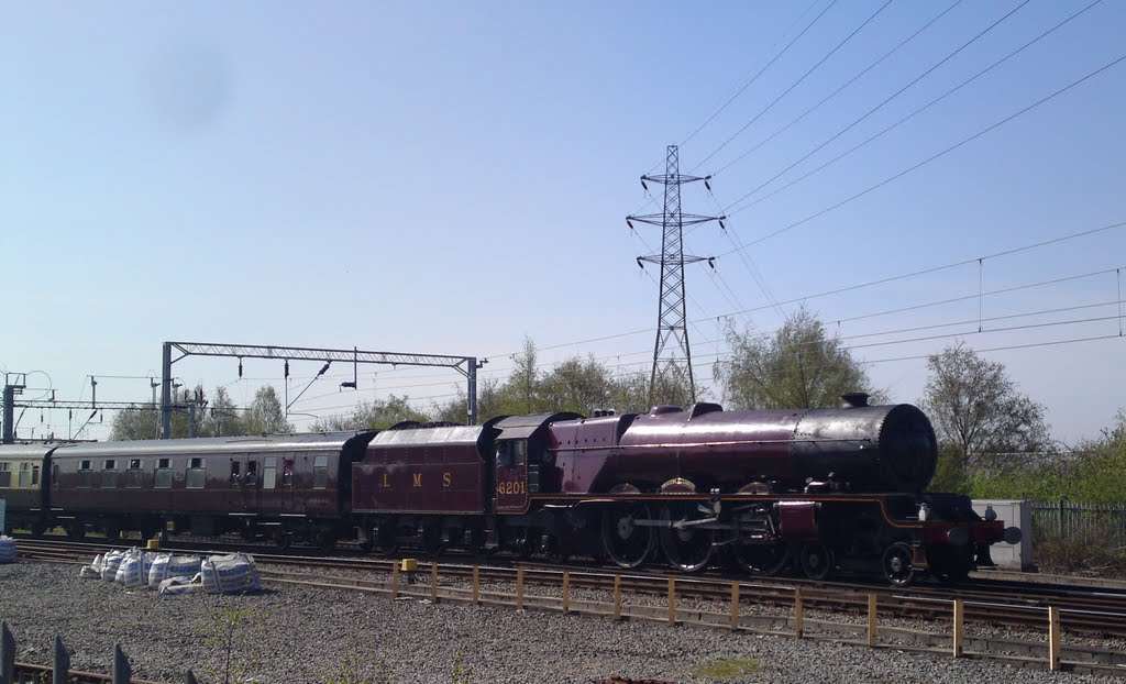 6201 Princess Elizabeth approaching Stoke Station by bramblebushbay