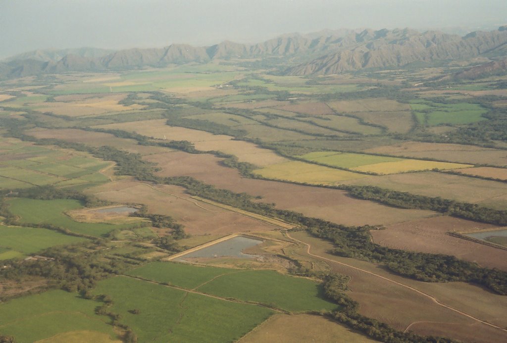 Tolima desde el aire by pedroherrana