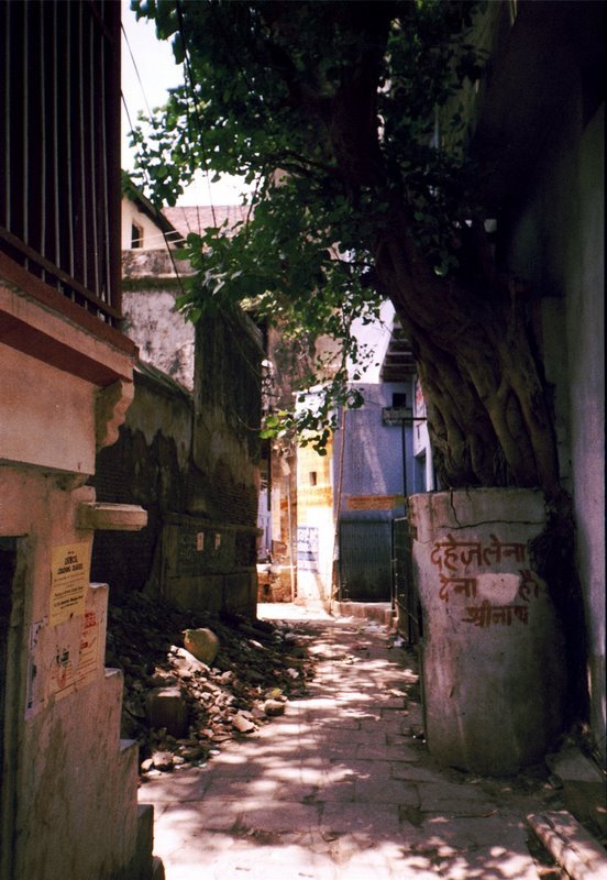 Varanasi by yamarhythm